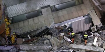 DOZENS TRAPPED IN TUNNELS AFTER TAIWAN’S STRONGEST QUAKE IN 25 YEARS KILLS AT LEAST NINE