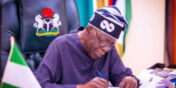 NIGERIA’S NEW ANTHEM, WRITTEN BY A BRITON, SPARKS CRITICISM AFTER A CONTENTIOUS LAW IS PASSED