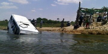9 EGYPTIAN WOMEN AND CHILDREN DIE IN NILE RIVER FERRY ACCIDENT