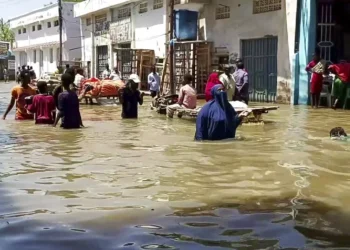SOMALIA: THOUSANDS OF STUDENTS DISPLACED AS FLOODS SUBMERGE SCHOOLS