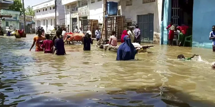 SOMALIA: THOUSANDS OF STUDENTS DISPLACED AS FLOODS SUBMERGE SCHOOLS