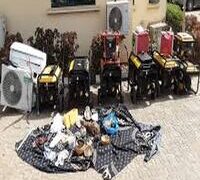 NIGERIA’S EFCC NABS 40 SUSPECTED INTERNET FRAUDSTERS, RECOVERS FETISH ITEMS.