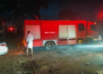 NIGERIAN NAVY CONTAINS FIRE OUTBREAK AT KIRIKIRI CORRECTIONAL SERVICE QUARTERS.