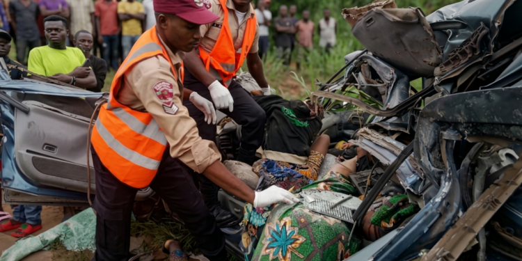 11 DIE AS VEHICLE PLUNGES OFF BRIDGE ON LAGOS-ABEOKUTA EXPRESSWAY.