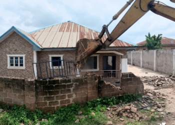 OYO GOVT DESTORYS BUILDING USED AS HIDEOUT BY ADELABU’S SISTER’S KIDNAPPERS.