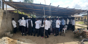 Tension Gripped the Gero community in the Jos South Local Government Area of Plateau State, North central Nigeria, on Monday after the bodies of two unidentified females were discovered behind the headquarters of the council.