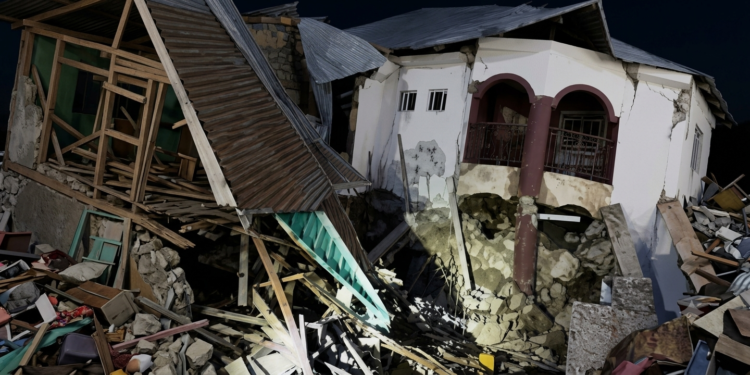 STUDENTS FEARED TRAPPED IN ANAMBRA BUILDING COLLAPSE